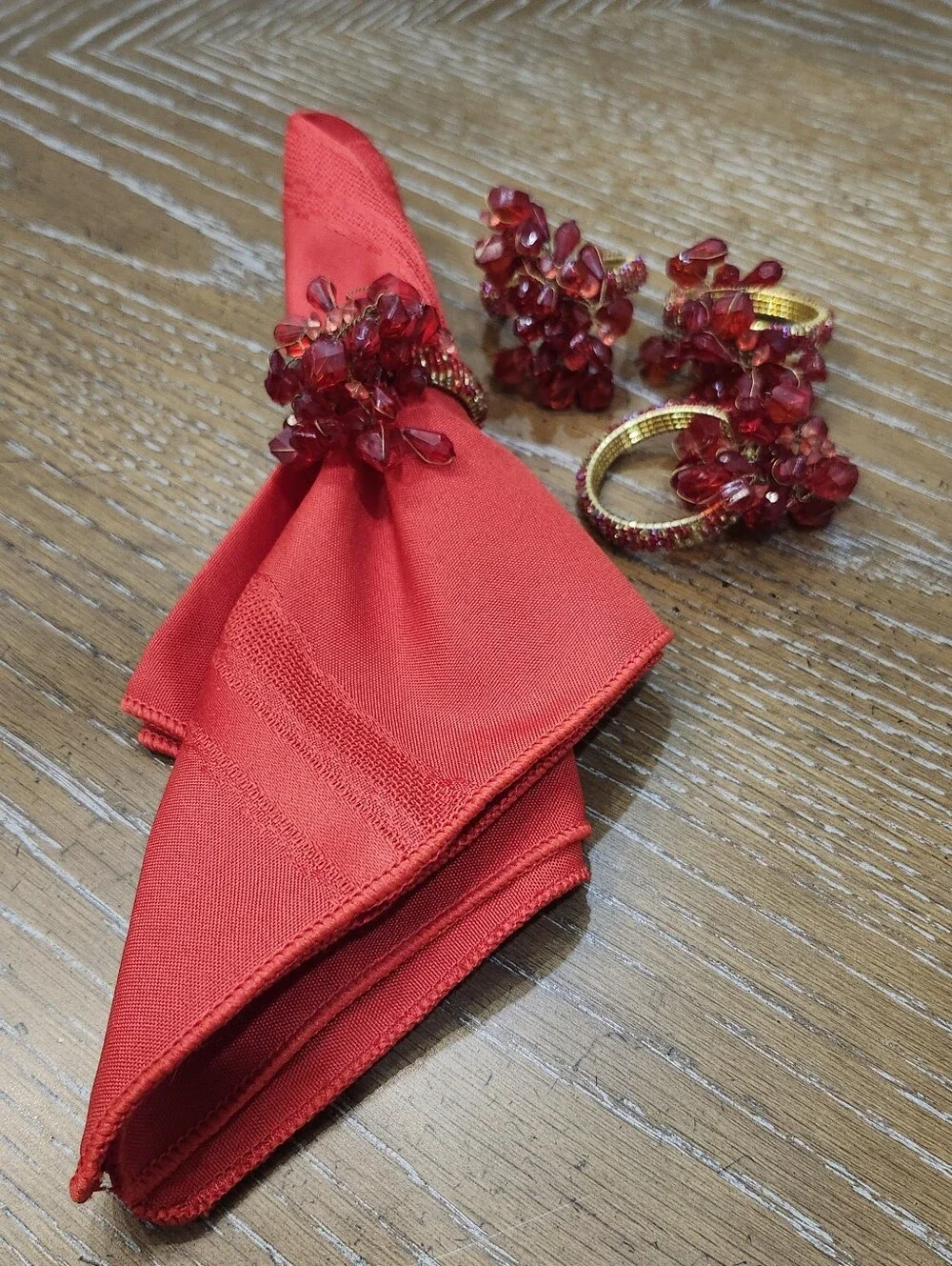 Vintage Pier 1 Napkin Rings Gold & Red Beaded Set of 4 - And 4 Red Napkins